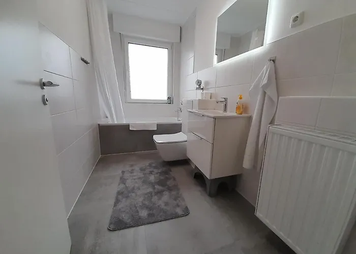 4-zimmer-ferienwohnung, Modern, Kueche, Wlan, Netflix